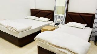 Hotel Shree Rameshwaram - Godarpura - 1