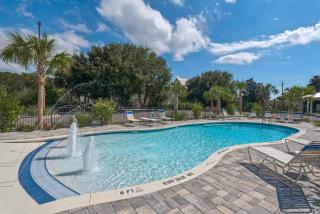 Dew Drop Inn - Santa Rosa Retreat Walk to Beach Pools & More - 5