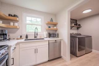 Tranquil Retreat - Conveniently Located - 4