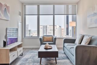 Luxury Apt In Heart of Seaport - Boston - 2