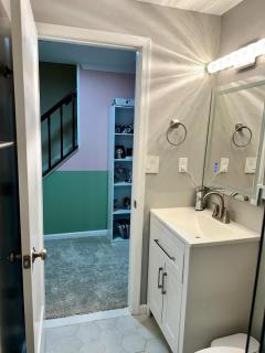 Stylish Studio with Kitchenette - Sterling - 3