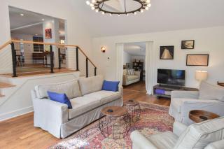 Gorgeous Renovation Walk to Water - Orleans - 3