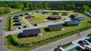 SKAN-PARK Ferienhäuser & Tiny Houses am Bärwalder See - 7