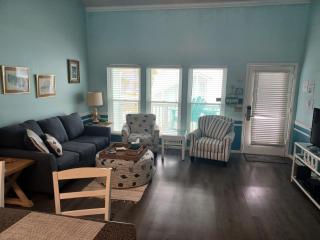 Southwind Condominiums 7-B - 9