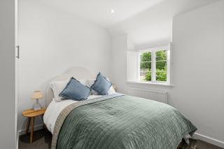 Luxury, cosy cottage opposite in the beautiful Cotswolds village - 1