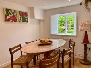 Luxury, cosy cottage opposite in the beautiful Cotswolds village - Cirencester - 6