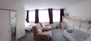 Meland (Families ONLY B&B) - Blackpool - 5