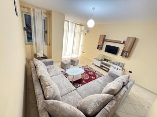 plazh durres xhulio daily rent - Polisi i Vogël - 7