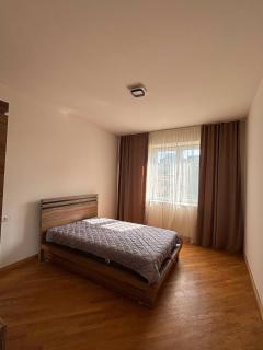 A large and beautiful apartment on Komitas - Erevan - 7