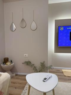 Johan's Lake House - Pogradec - 6