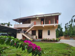GoodVibes Homestay - Pvt Stream, Home Food, Coffee Estate - Chikmagalūr - 4