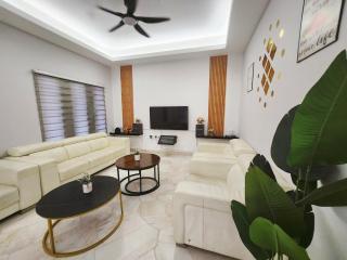Ipoh town7br5bath 25 pax pool table mahjong karaok - 9