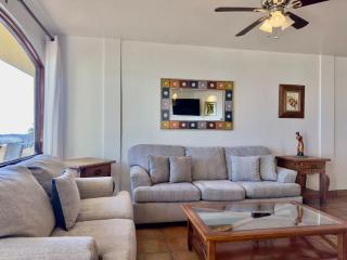 Puerto Nuevo Surf Villa Flores 2BR with pool - Raulis - 1