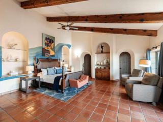 Elegant Hacienda Villa for 20, Ocean Views, Pool - San José del Cabo - 9