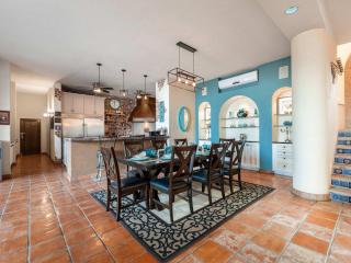 Elegant Hacienda Villa for 20, Ocean Views, Pool - San José del Cabo - 1