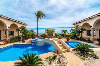 Elegant Hacienda Villa for 20, Ocean Views, Pool - 0