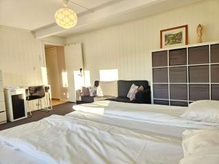 Double room 211 - near Kristiansand - - 2