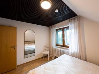Modern Glass Front Apartment With Amazing View B17 - 4