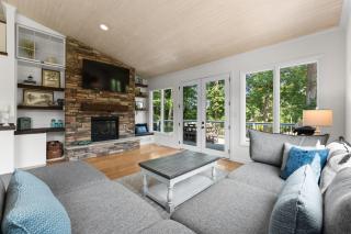 Coves End by AvantStay Dock Game Room Fire Pit Forest Views - Mooresville - 2
