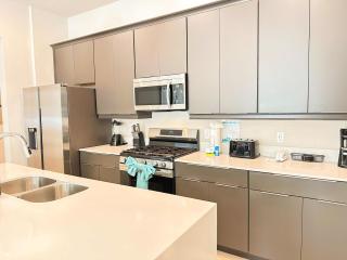 Reunion Resort - Brand new condo - 6 guests - 8