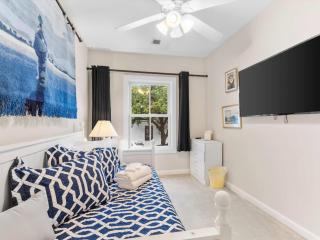 Classy Old Town Getaway 3-BR in Perfect Location - Alexandria - 5