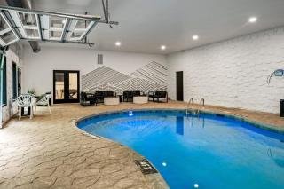 Three Firefly Mountain Suites by AvantStay Sleeps 18 Indoor Pool Game Room and Firepits - 0