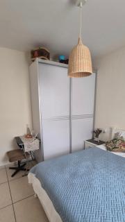 1BR Apartment with Mamad Bedroom and Parking, 250 m to the Sea and Flea Market - Tel Aviv - 1