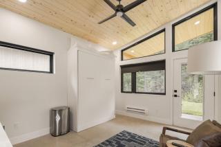 Cabin Stay Your Basecamp in Grant Soak & Sweat - 3