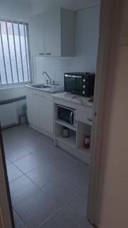 Dpto céntrico en primer piso - 3