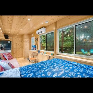 Serene Blue Ridge Mountain Stay in Luxe Tiny Home - Avon - 8