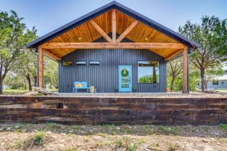 Recently Built Cabin with Pavilion in Granbury! - Granbury - 9