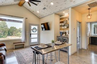 Recently Built Cabin with Pavilion in Granbury! - Granbury - 4