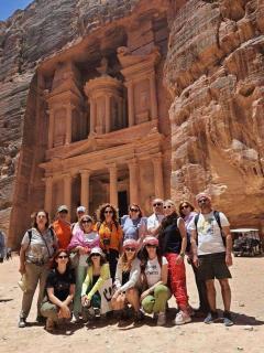 Tourist guide - - 4
