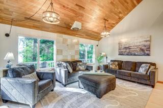 Relax on a Private Beach Shelton Getaway! - Shelton - 7