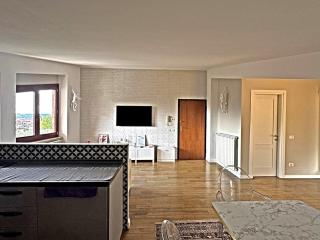 Attic with terrace and nice view - Sora - 0