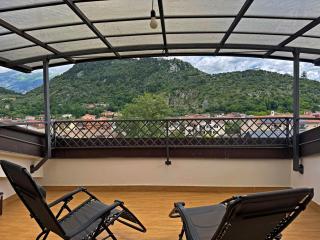 Attic with terrace and nice view - Sora - 1