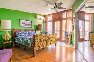 Stylish & Spacious Estate On The Brew Ridge Trail - Avon - 3