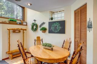Charming Cottage Steps to Lake Wandawega! - Elkhorn - 5