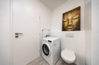 Bratislava Modern Living, Design Apt & Parking - Bratislava - 7
