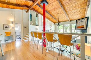 Waterfront Gem on Cedar Creek Lake with Deck and Games - Enchanted Oaks - 4