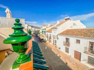 Discover this beautiful penthouse located in the heart of Nerja, on the iconic C - Nerja - 9