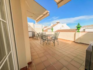 Discover this beautiful penthouse located in the heart of Nerja, on the iconic C - Nerja - 7
