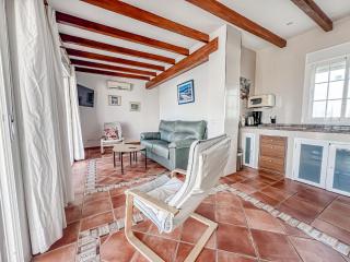 Discover this beautiful penthouse located in the heart of Nerja, on the iconic C - Nerja - 4