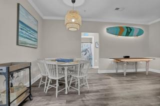 4 Bedroom modern condo with community pool - Surf City - 1