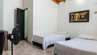 Apartamento completo 5 habitaciones Estadio Calazans - Medellín - 8