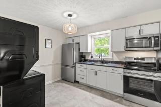 Reading Nook Getaway - 9