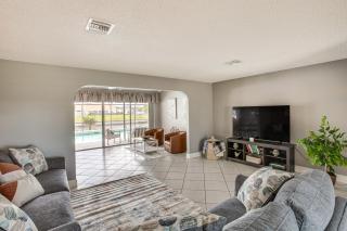 Quintessential Cape Coral Home with Private Dock! - Cape Coral - 8
