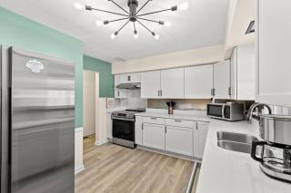 Large Home, Close To Uk Downtown, Hot Tub, Office - 7