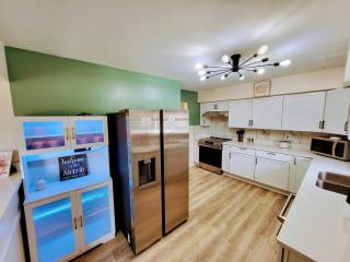 Large Home, Close To Uk Downtown, Hot Tub, Office - Lexington - 2