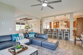 Waterfront Views Lake Ontario Gem with Fire Pit - Sackets Harbor - 6